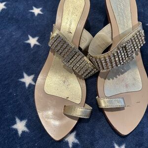 Glamorous Gold Women's Sandals with Rhinestone Detailing